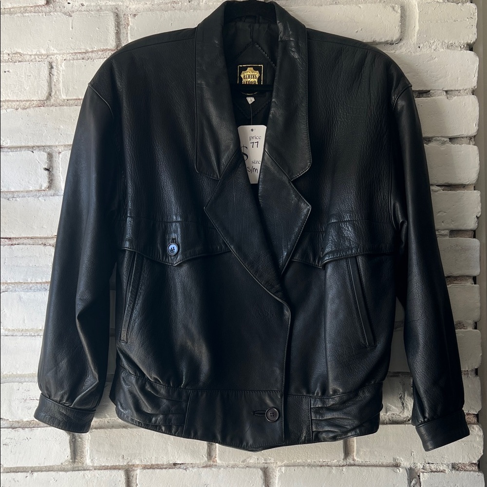 Vintage-Inspired Black Leather Jacket - Classic Women’s Coat 80s shaped blazer